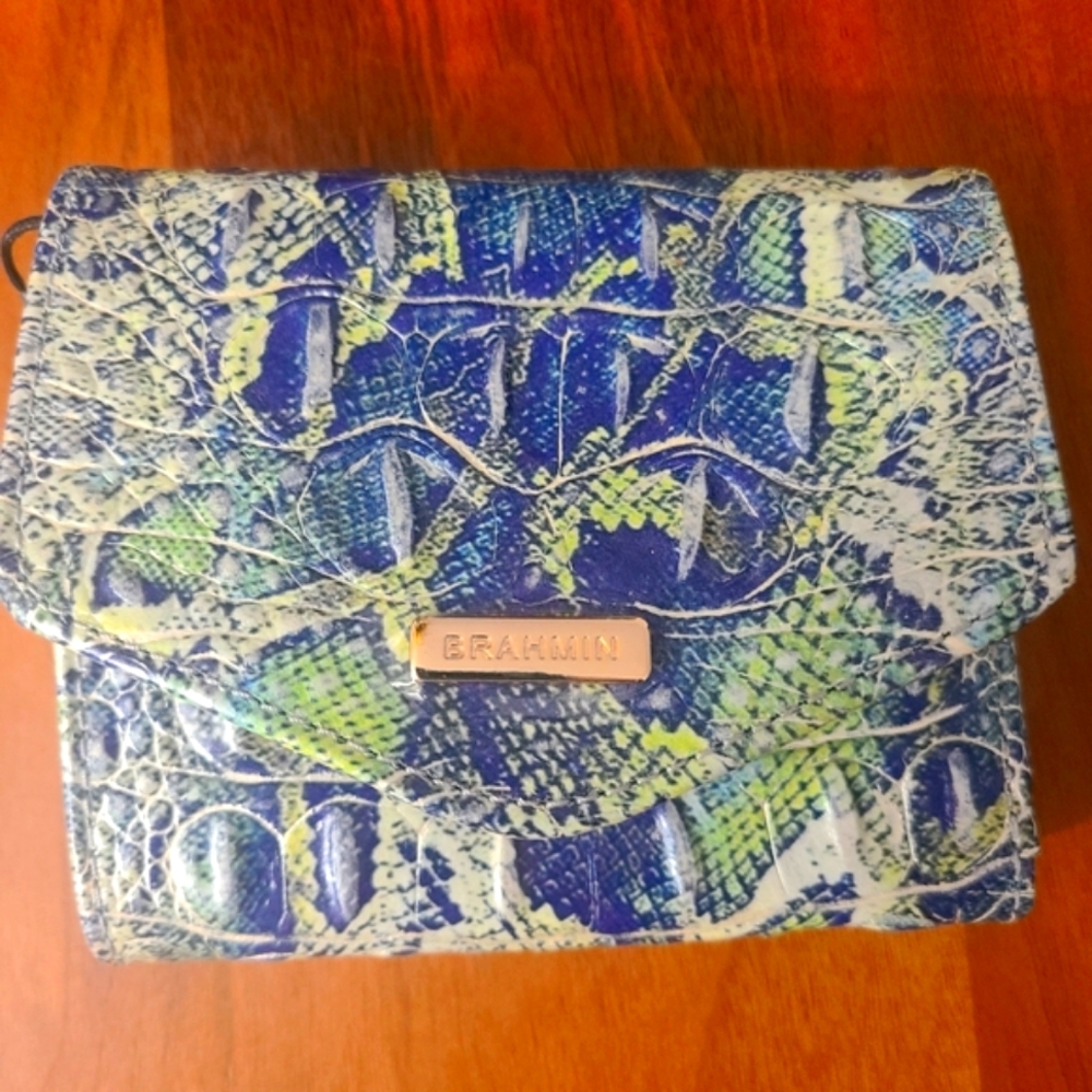 NWT Brahmin Small Veronica Green Viper Melbourne Tri-Fold Leather Wallet